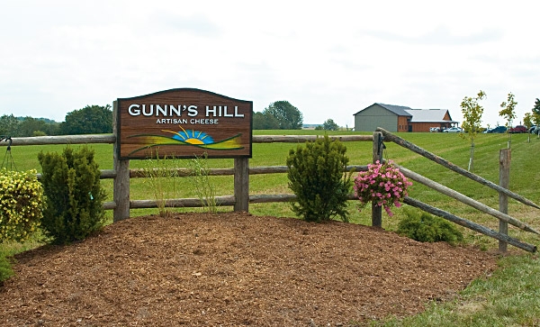 gunnshill-frontsign